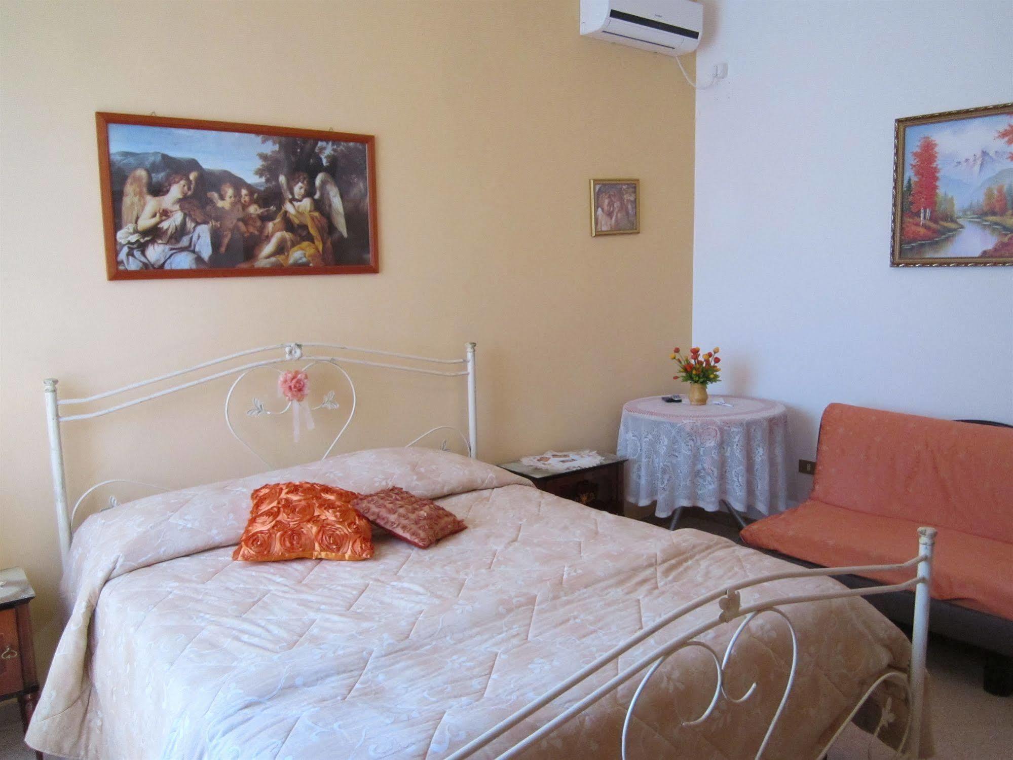 B&B Casa Mariangi Castellana Grotte Bagian luar foto