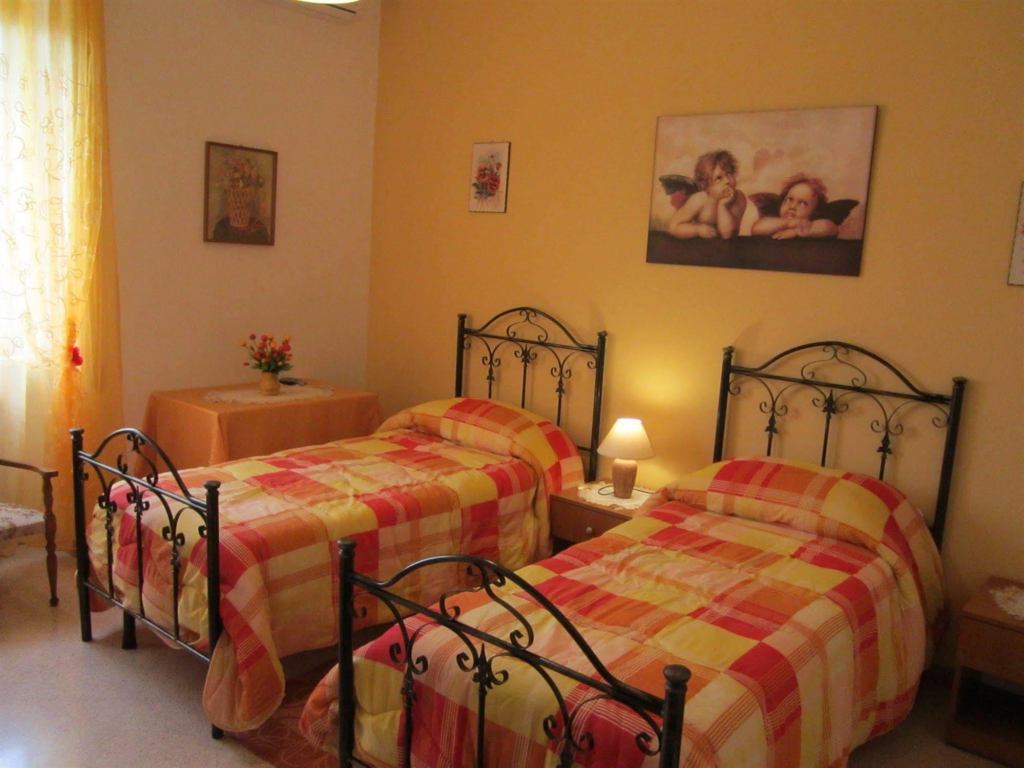 B&B Casa Mariangi Castellana Grotte Bagian luar foto